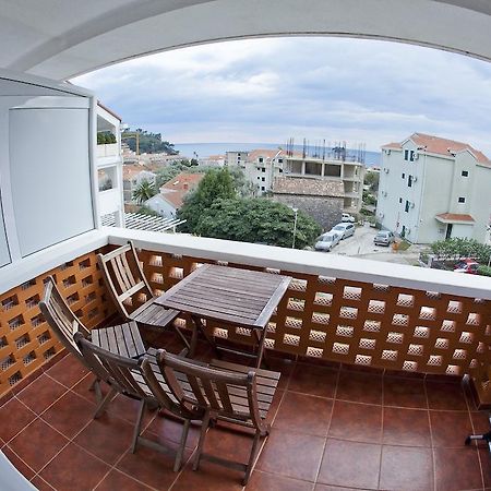 Apartments Mandarina Garden Petrovac Habitación foto