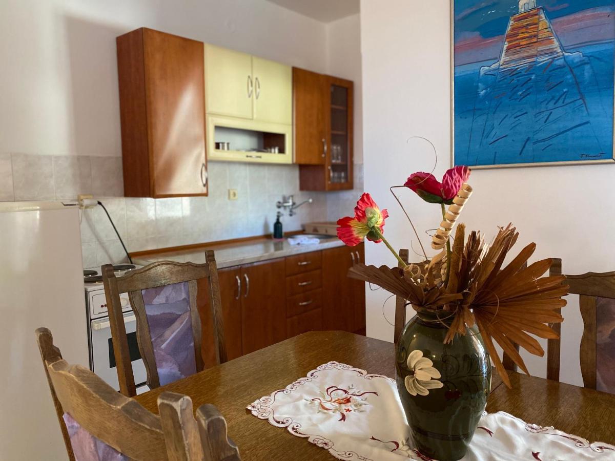 Apartments Mandarina Garden Petrovac Exterior foto