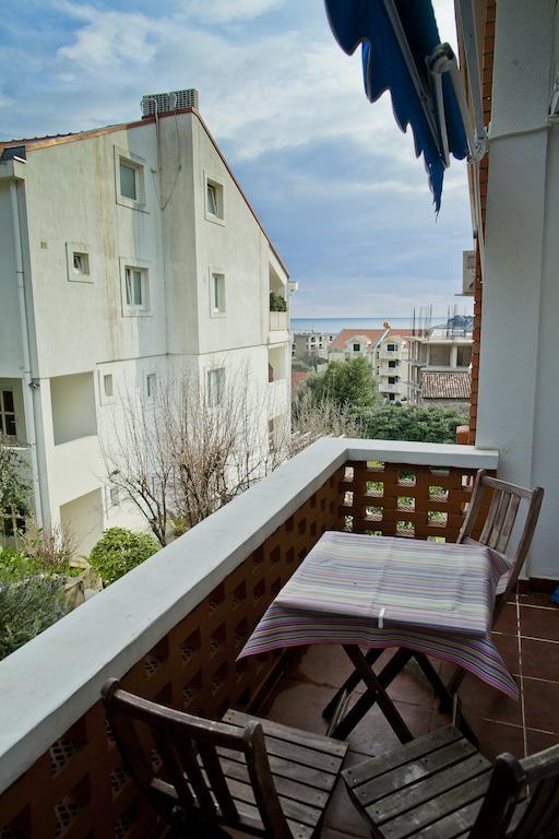 Apartments Mandarina Garden Petrovac Habitación foto